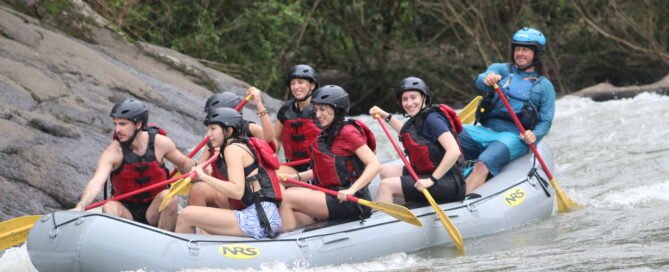 navigating sarapiqui river with friends